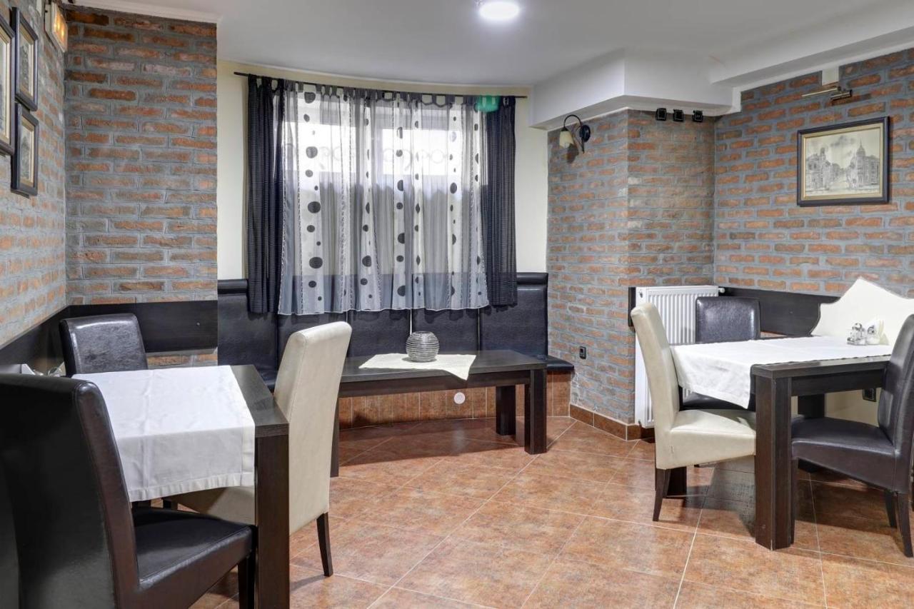Hotel Perla Ldm Leskovac レスコヴァツ エクステリア 写真