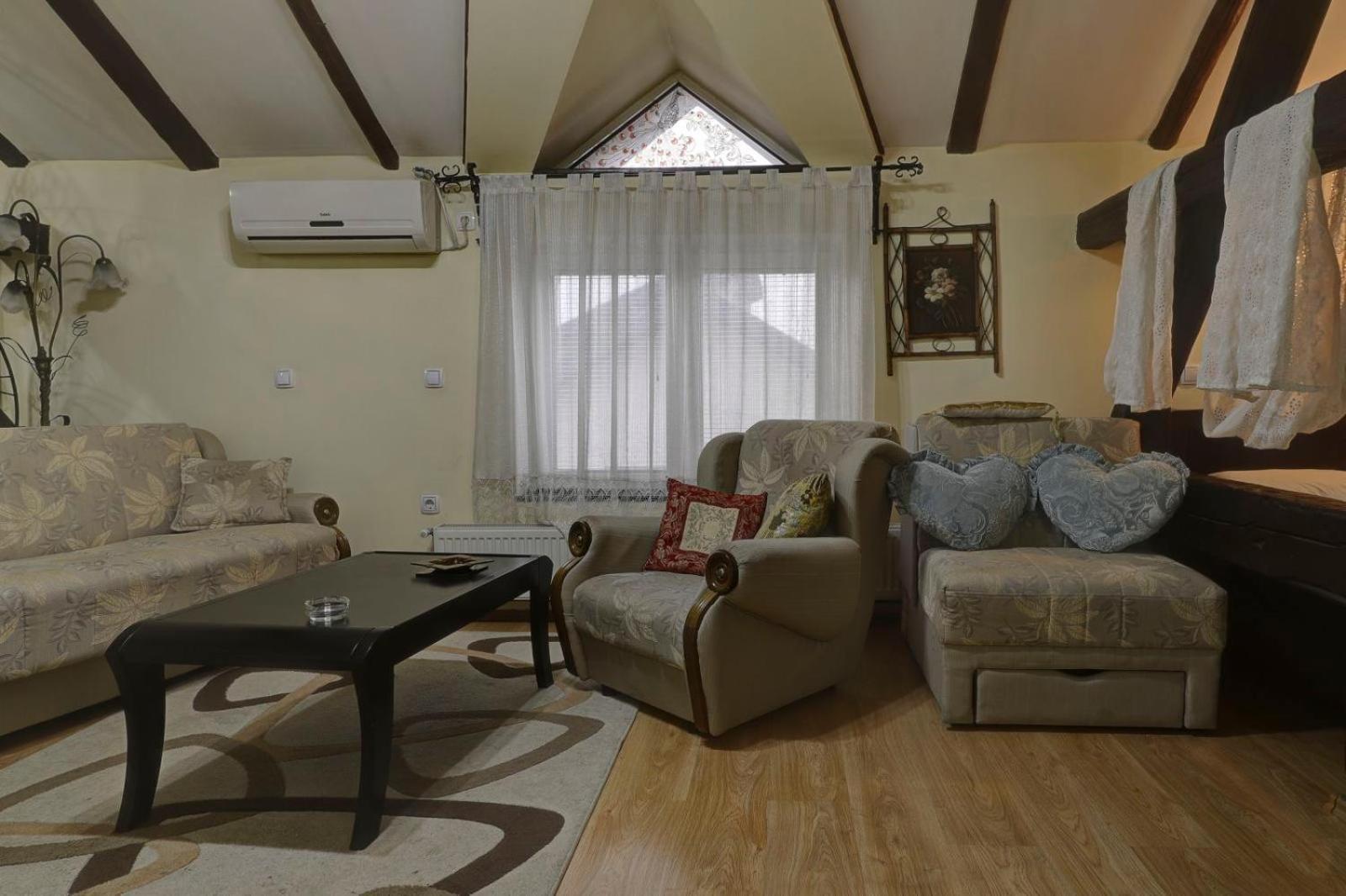 Hotel Perla Ldm Leskovac レスコヴァツ エクステリア 写真