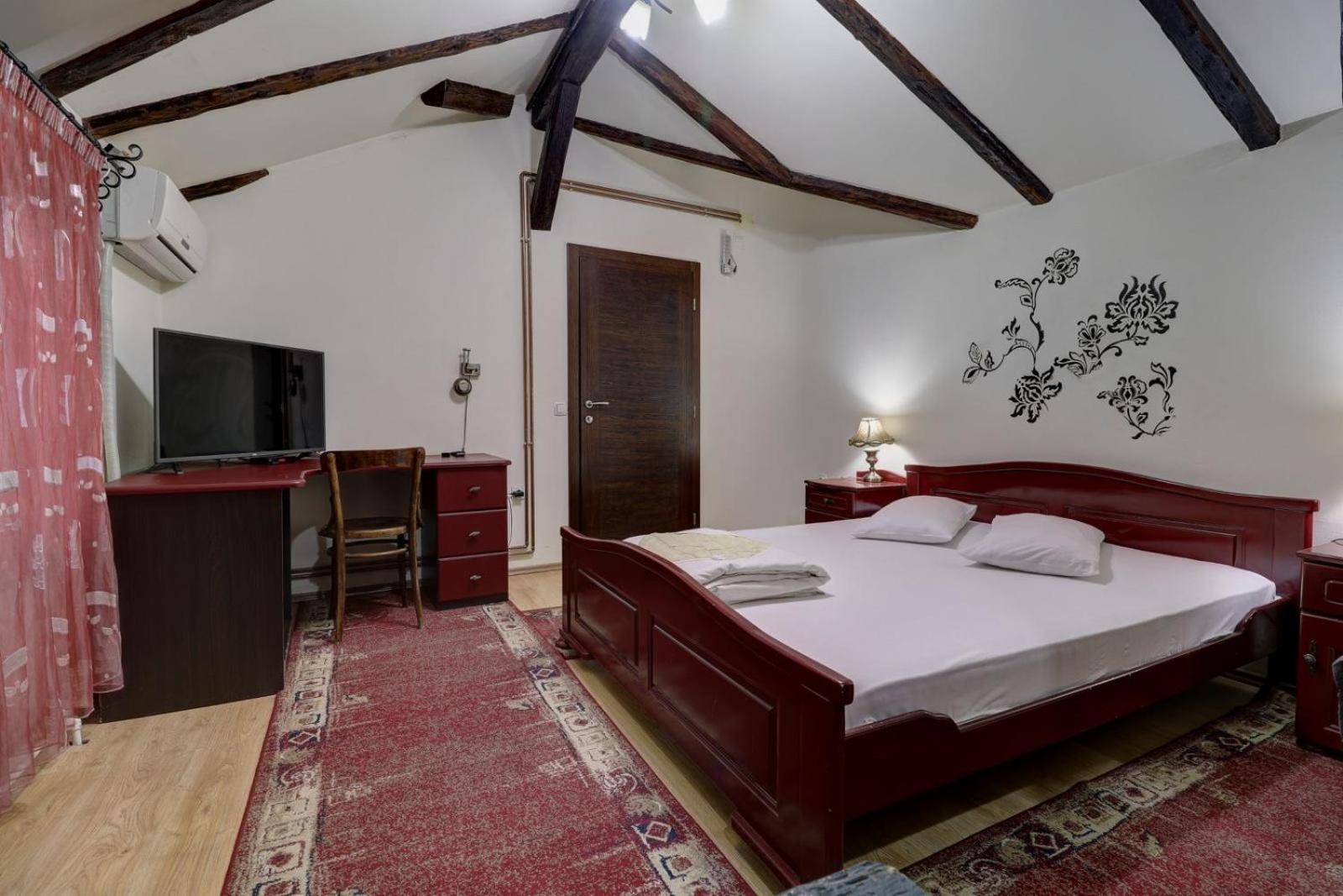 Hotel Perla Ldm Leskovac レスコヴァツ エクステリア 写真