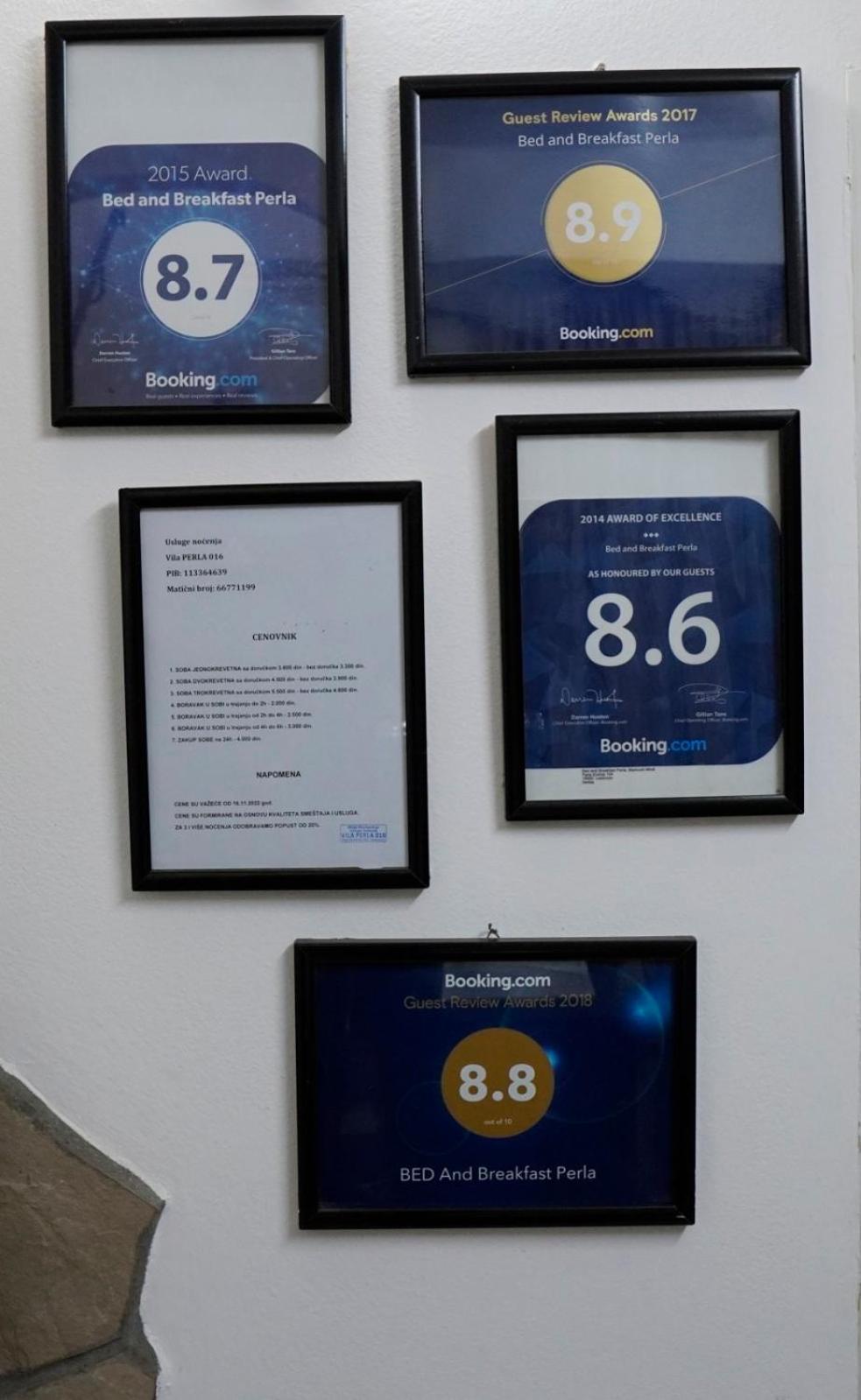 Hotel Perla Ldm Leskovac レスコヴァツ エクステリア 写真