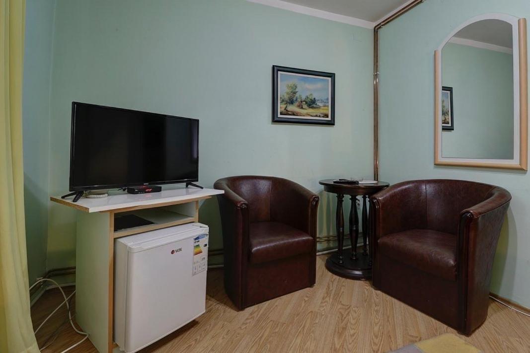 Hotel Perla Ldm Leskovac レスコヴァツ エクステリア 写真